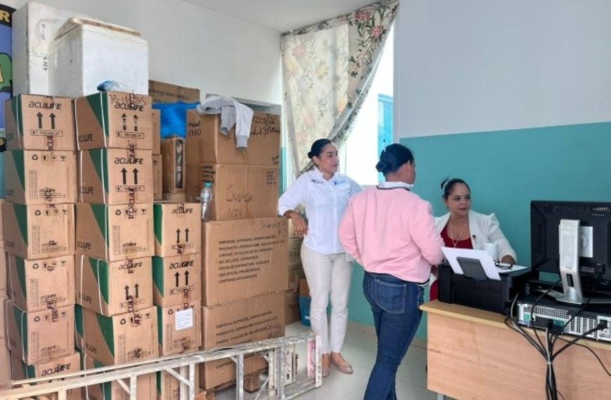 Direcci&oacute;n del Hospital Municipal Cevicos supervisa el correcto funcionamiento del almac&eacute;n