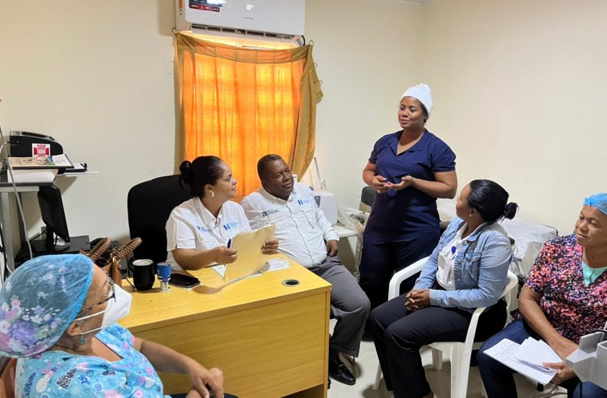 Hospital Cevicos Plan de Emergencia Navide&ntilde;os Conciencia Por la Vida.