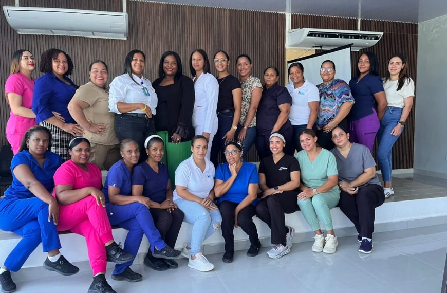 Hospital Municipal Cevicos fortalece la &eacute;tica profesional de su personal mediante capacitaci&oacute;n avalada por INFOTEP