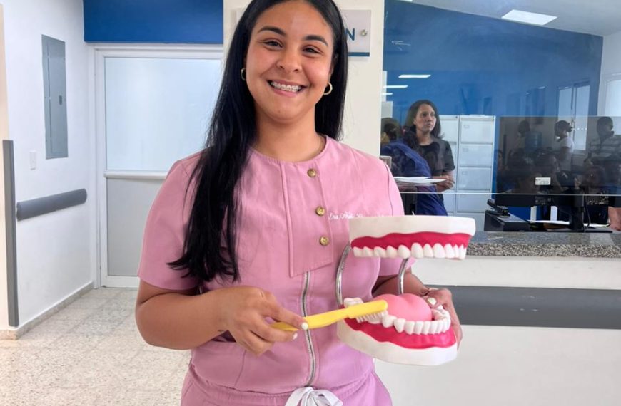 Departamento de Odontolog&iacute;a orienta sobre el cuidado adecuado de la salud bucal